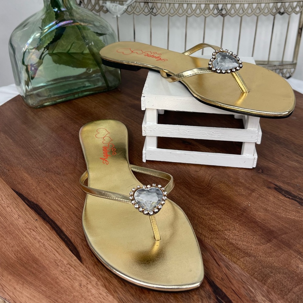 Agape Womens Slide thong sandals size9.